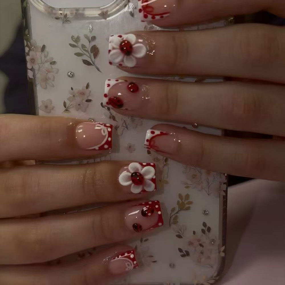 24 Stück pro Set. Rechteckige  – Nail Art Halal Bewertung und Preis